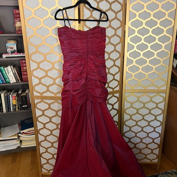 Vintage Tadashi Size M Burgundy Ruched Strapless Evening Long Mermaid Gown Dress - Picture 9 of 16